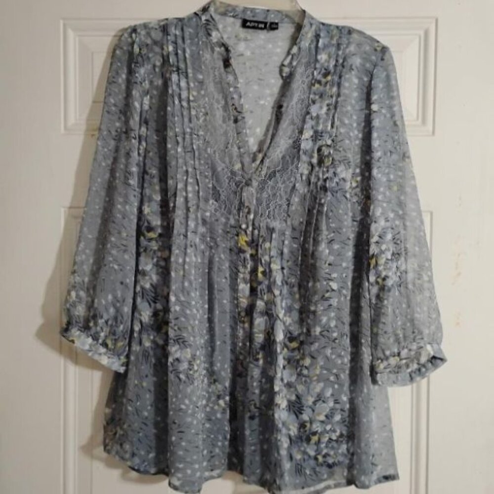 L ~ Apt 9 ~ floral on blue blouse